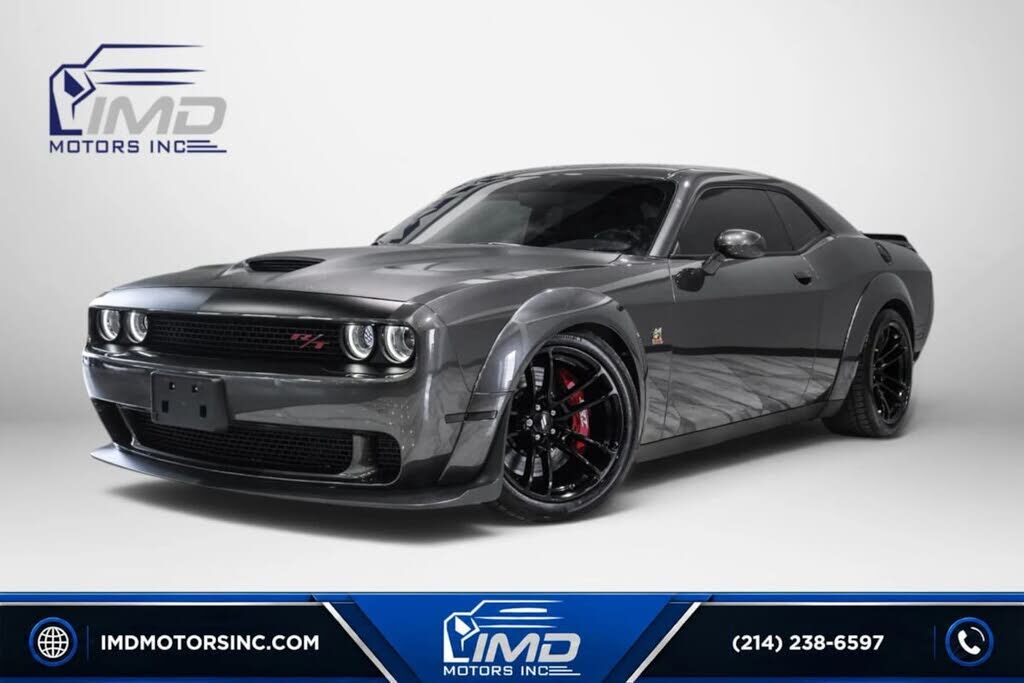 2021 DODGE Challenger