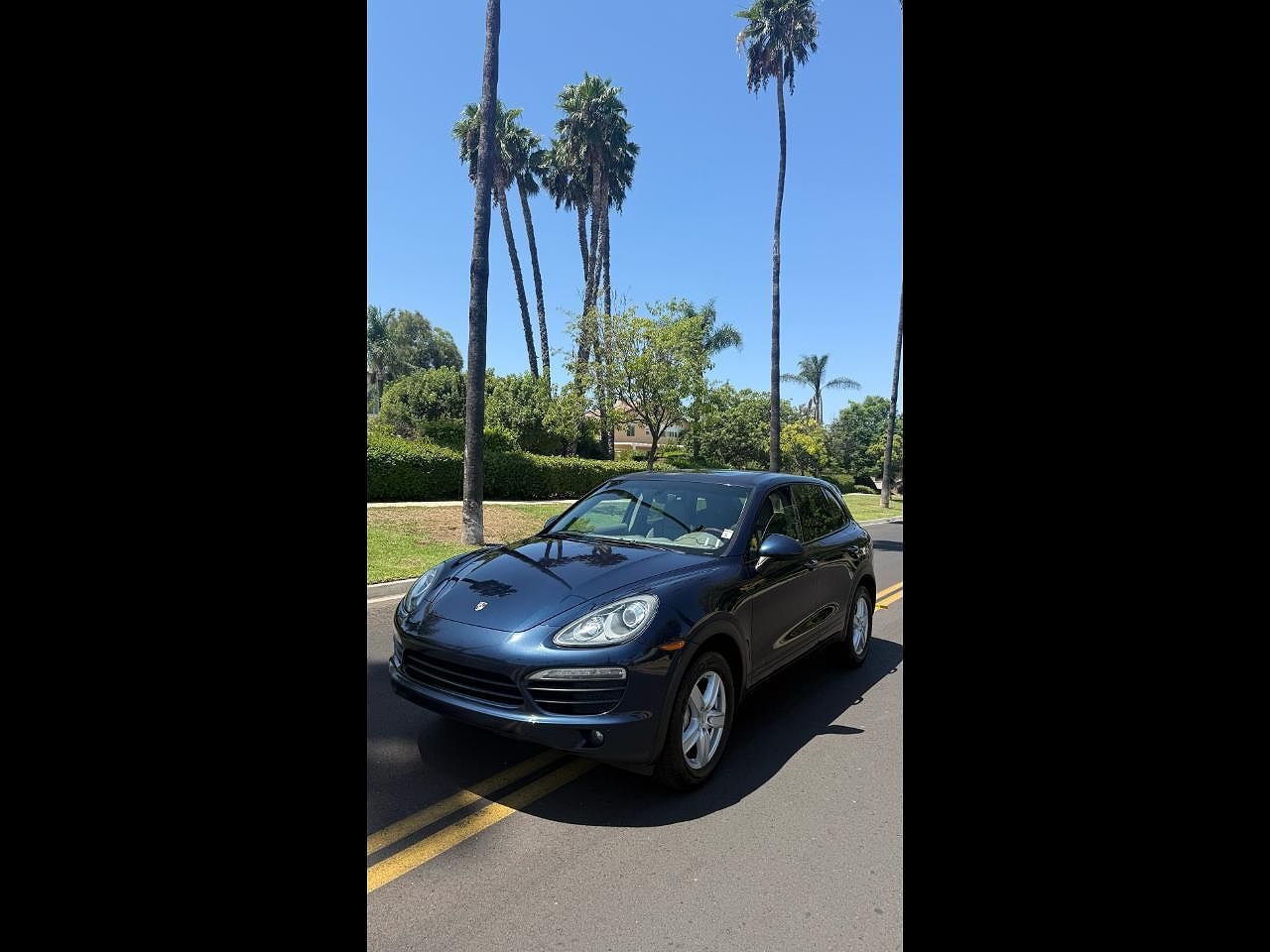 2011 PORSCHE Cayenne