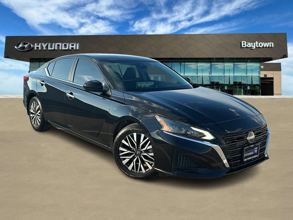 2024 NISSAN Altima