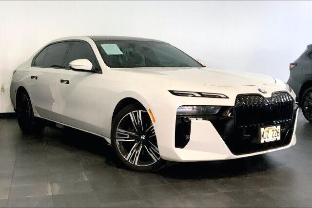 2023 BMW 760i