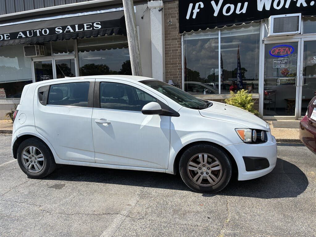 2012 CHEVROLET Sonic
