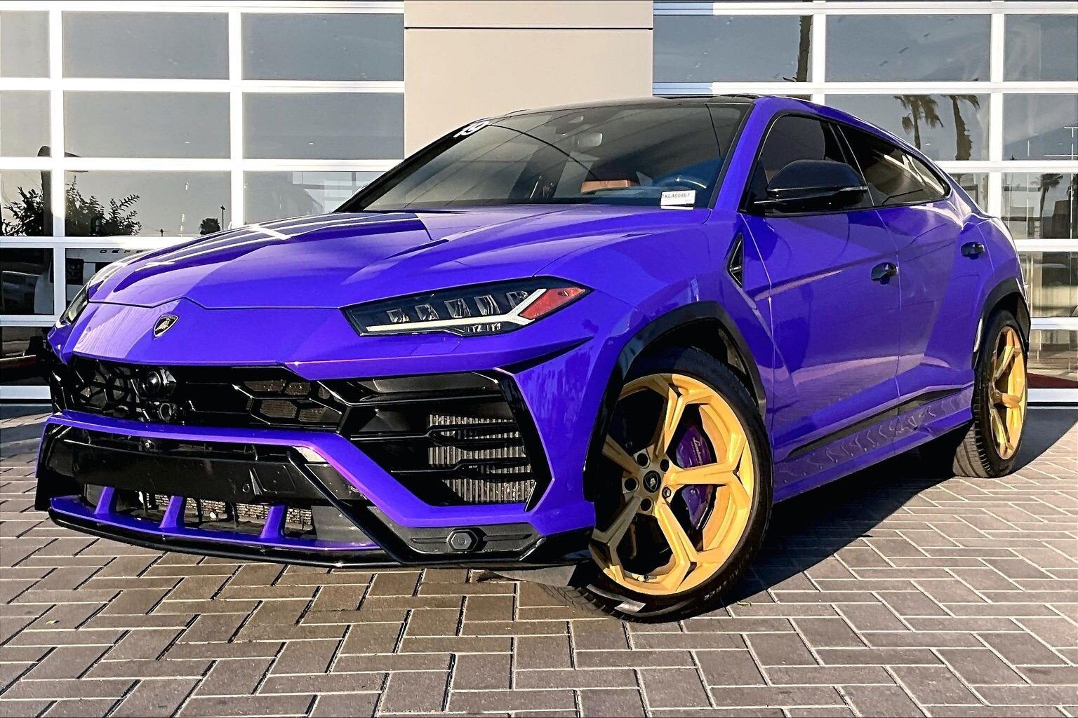 2019 LAMBORGHINI URUS