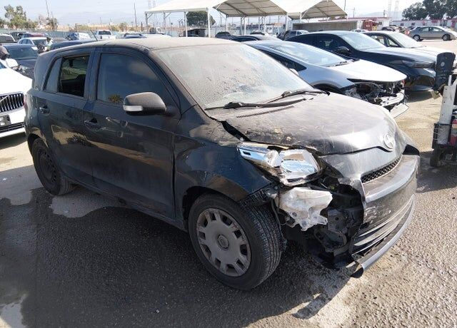 2013 TOYOTA SCION