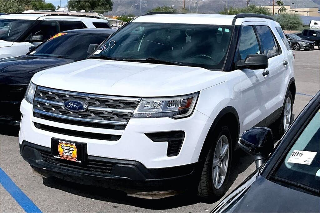 2018 FORD Explorer