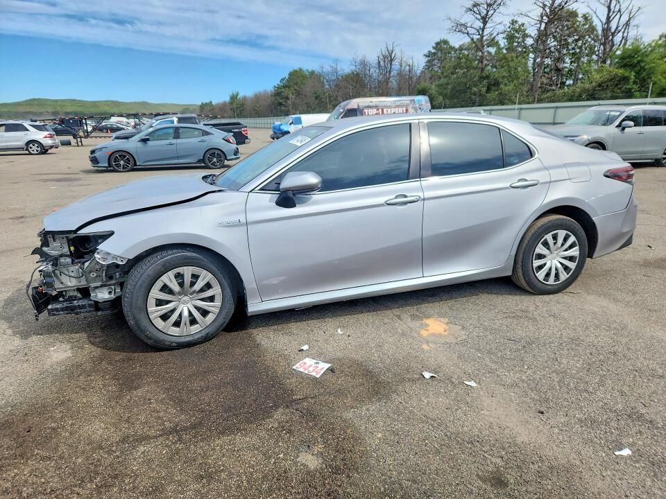 2021 TOYOTA Camry
