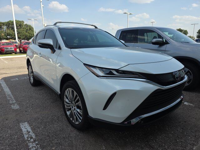 2024 TOYOTA Venza