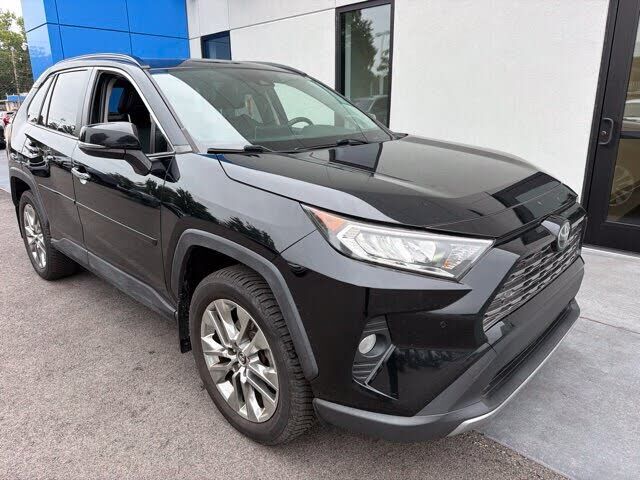 2019 TOYOTA RAV4