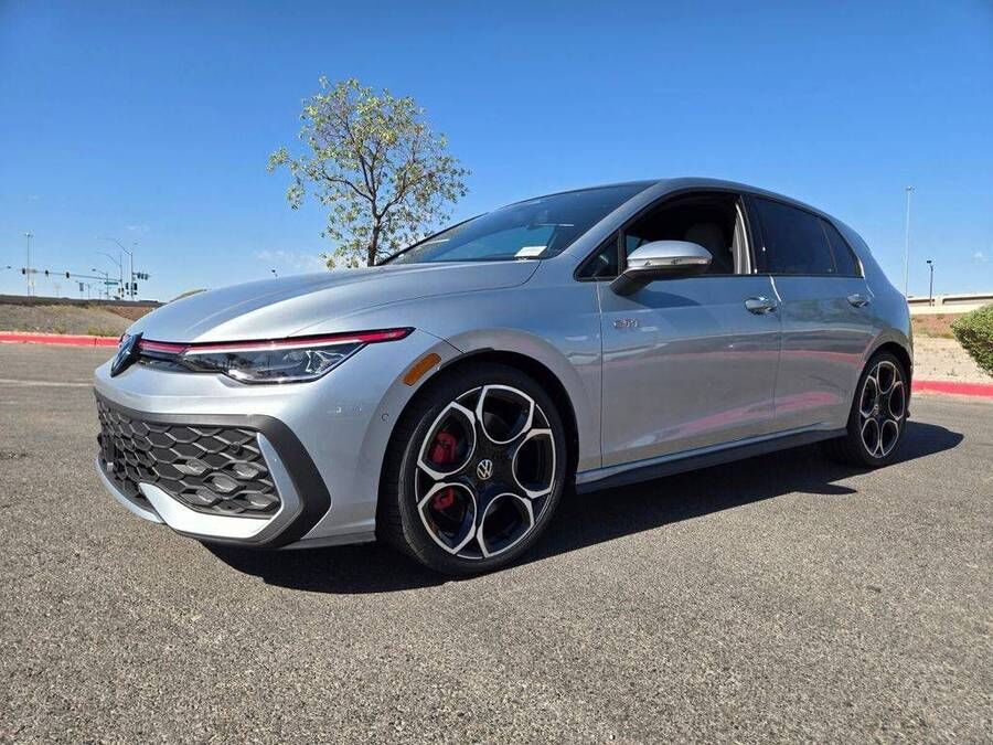 2026 VOLKSWAGEN Golf GTI