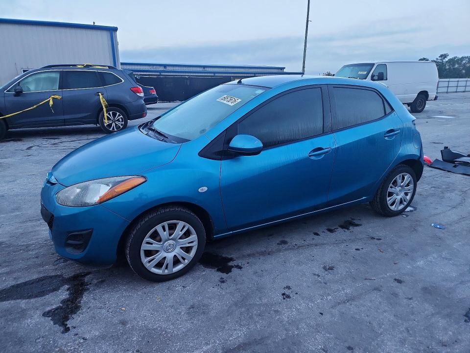 2011 MAZDA Mazda2