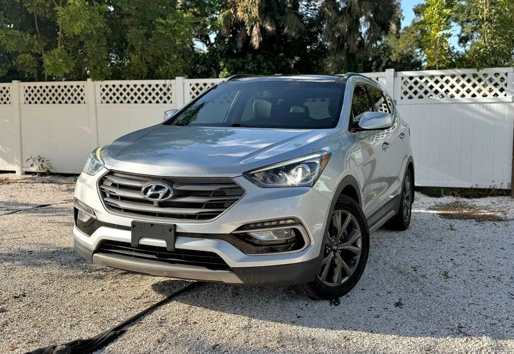 2017 HYUNDAI Santa Fe