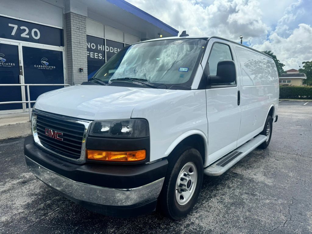 2022 GMC Savana