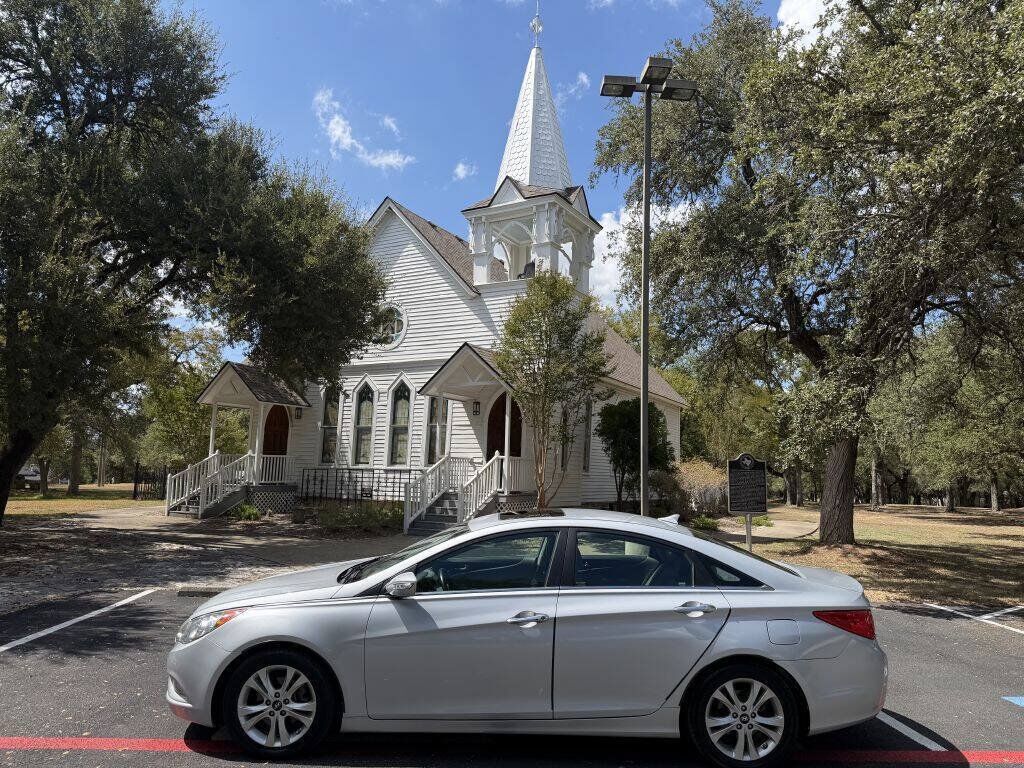 2011 HYUNDAI Sonata