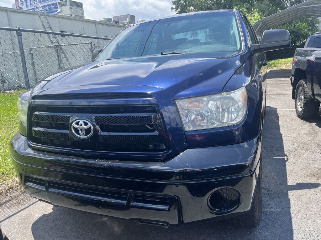 2011 TOYOTA Tundra