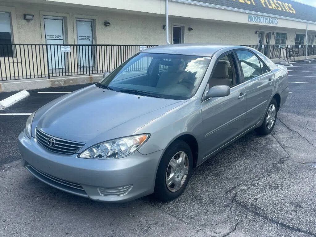 2005 TOYOTA Camry
