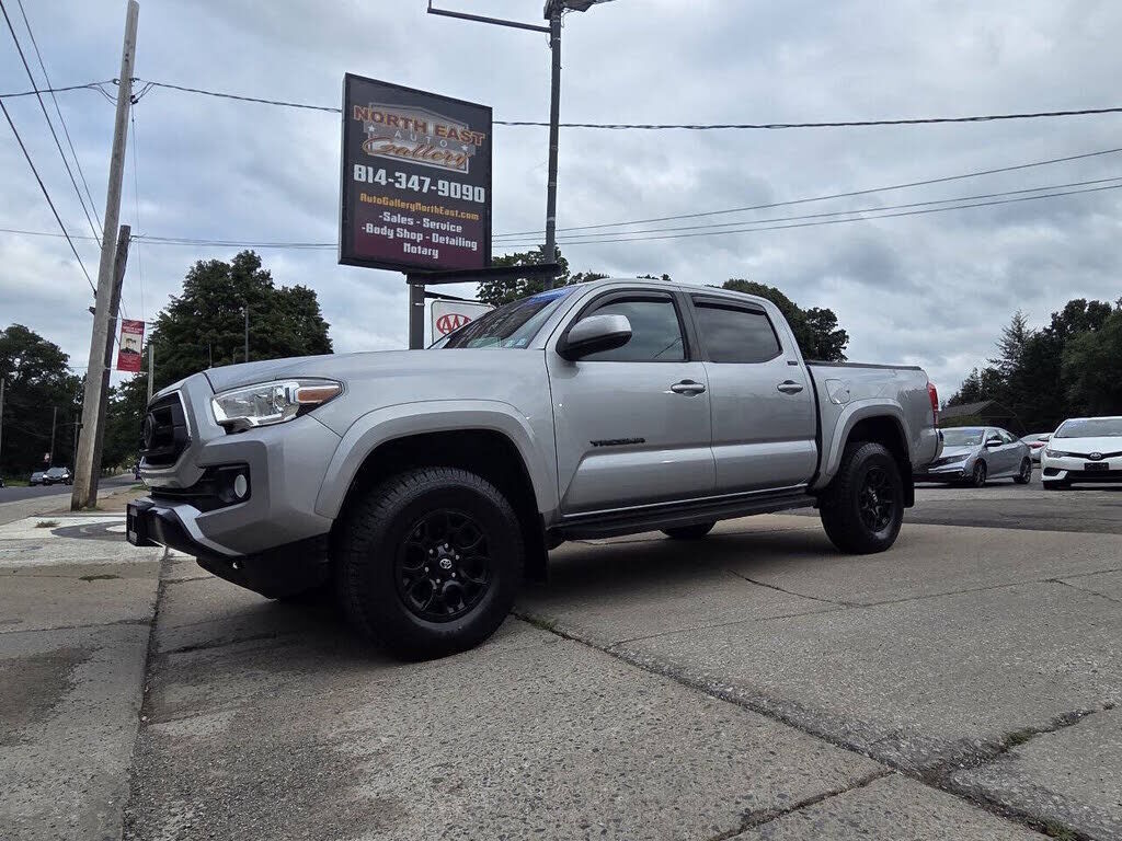 2020 TOYOTA Tacoma
