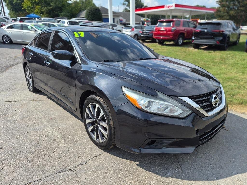 2017 NISSAN Altima
