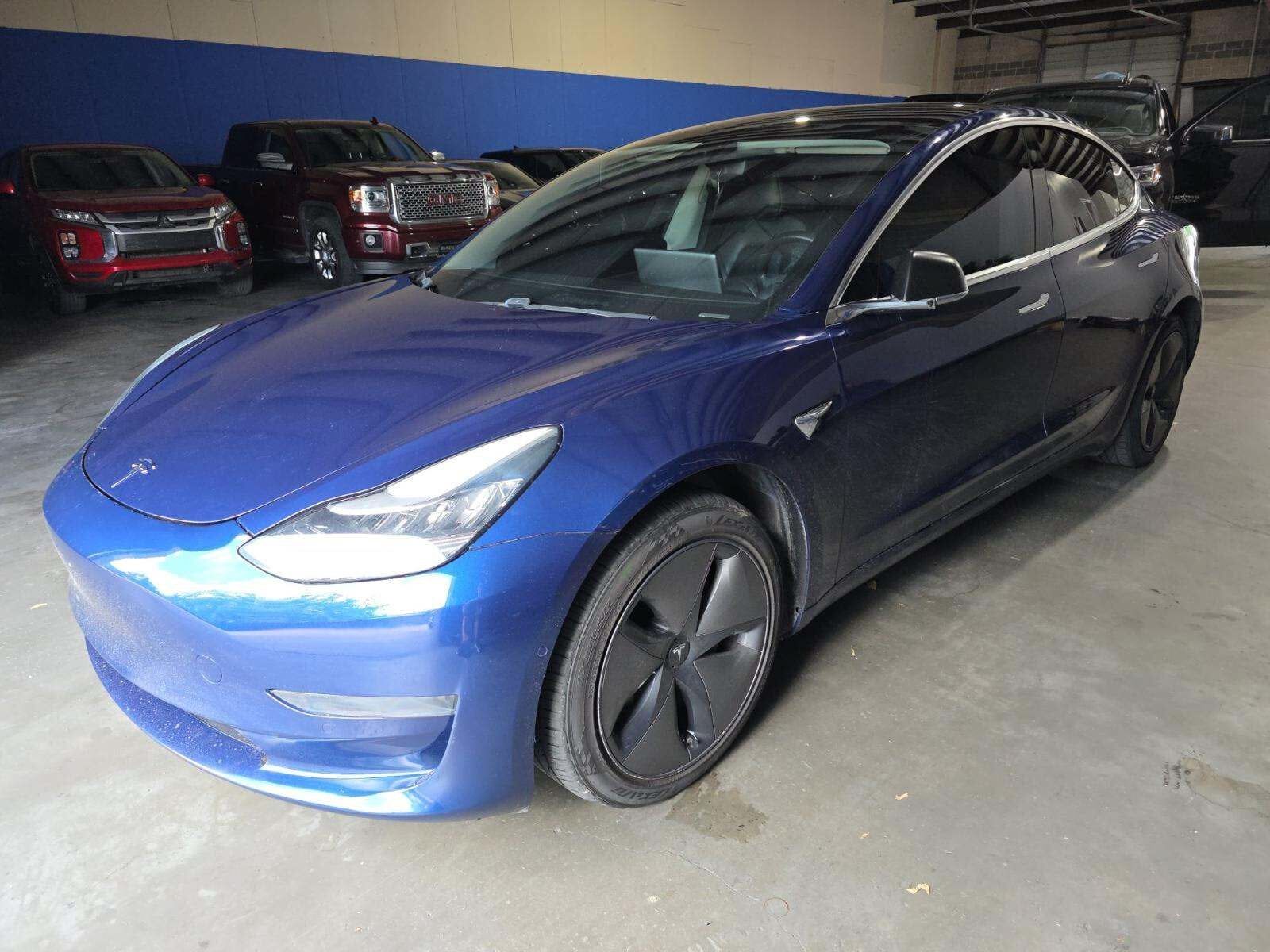 2019 TESLA Model 3