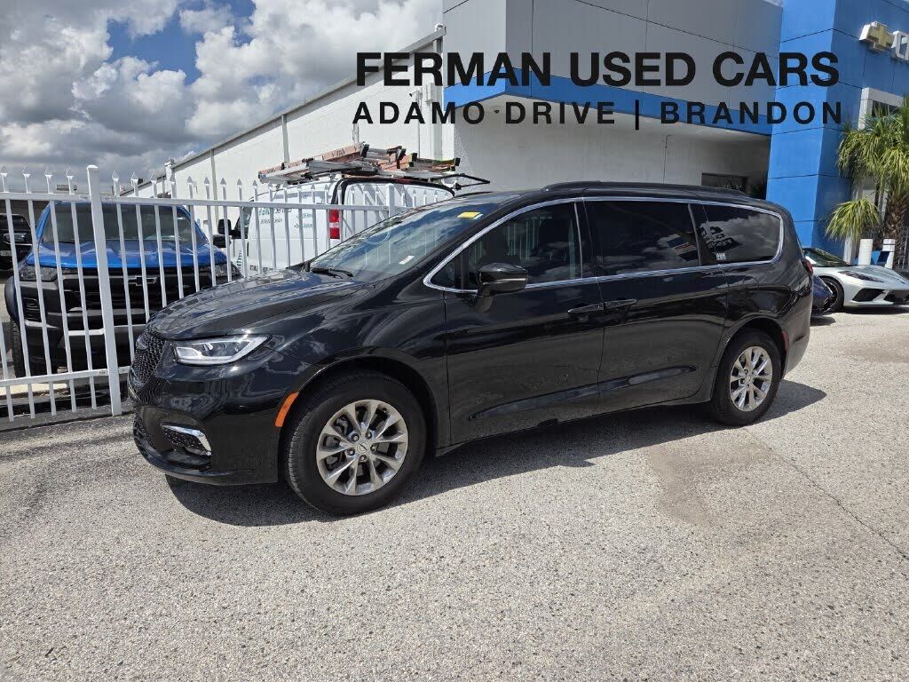 2022 CHRYSLER Pacifica