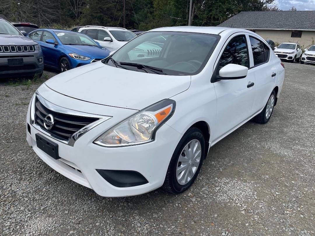 2019 NISSAN Versa
