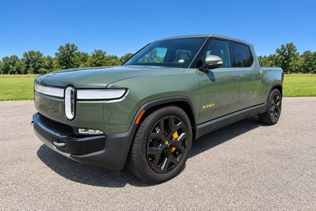 2022 RIVIAN R1T