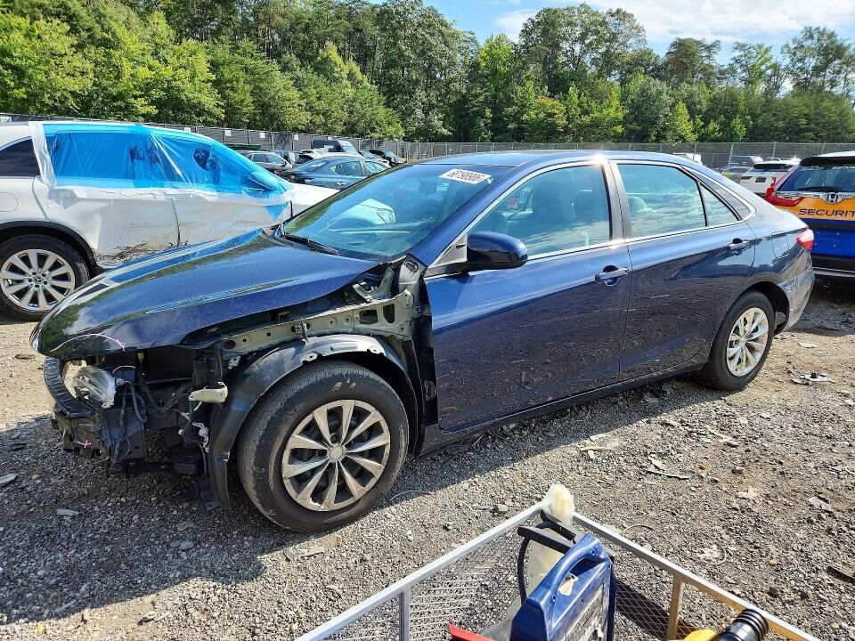 2016 TOYOTA Camry