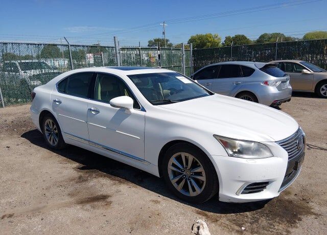 2013 LEXUS LS