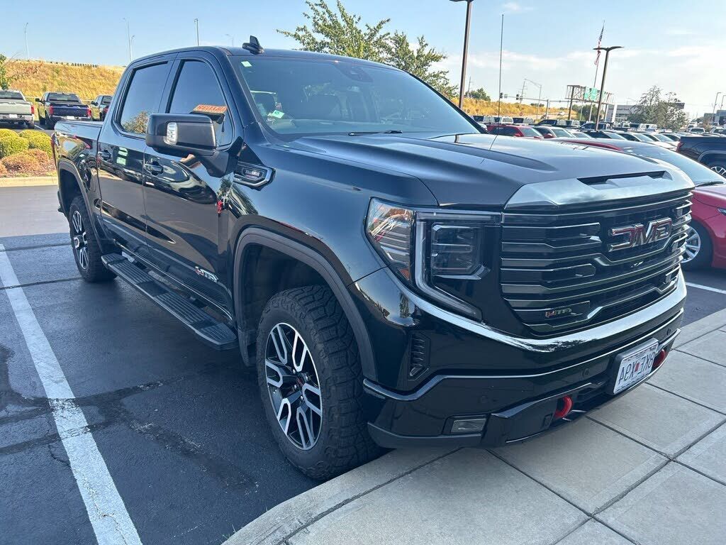 2023 GMC Sierra