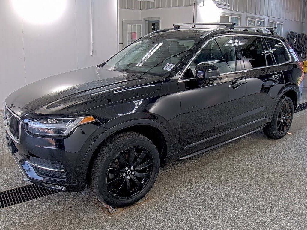 2018 VOLVO XC90