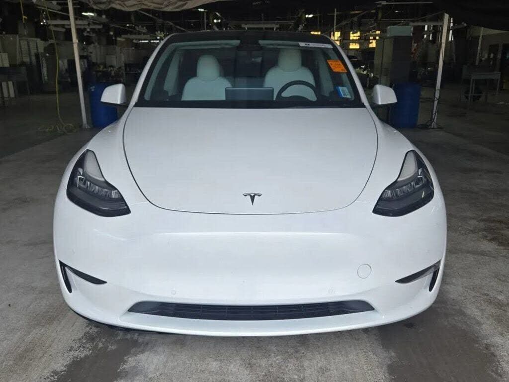 2022 TESLA Model Y