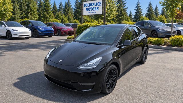 2022 TESLA Model Y