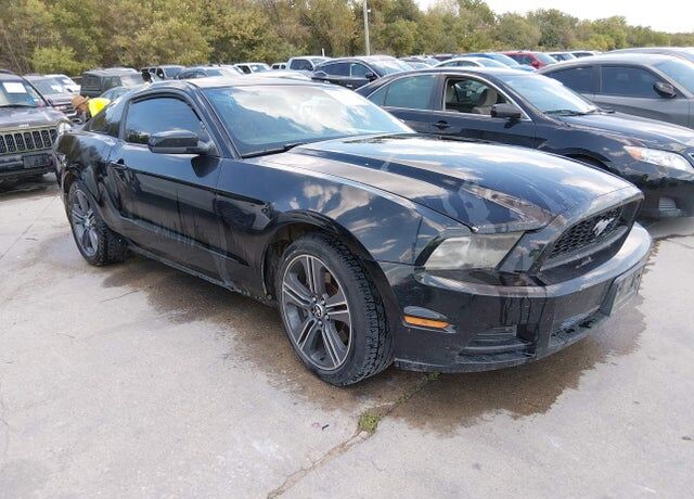 2013 FORD Mustang