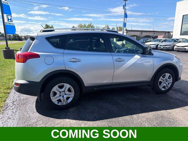 2015 TOYOTA RAV4