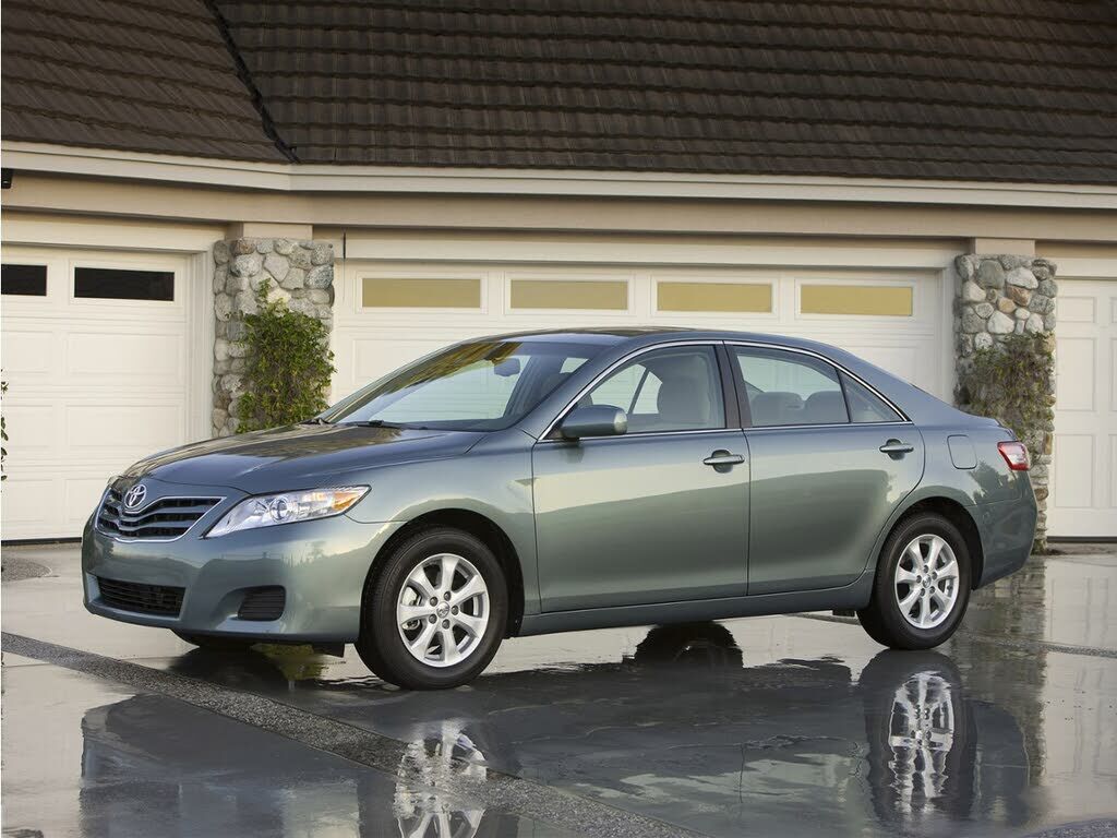 2010 TOYOTA Camry