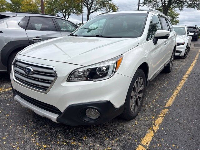 2017 SUBARU Outback