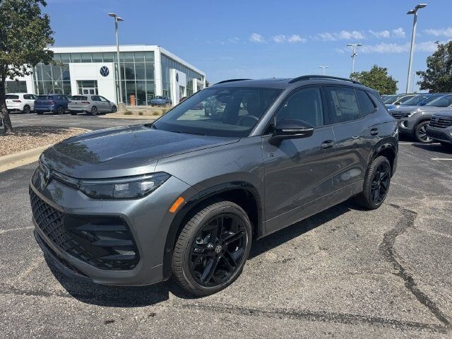2026 VOLKSWAGEN Tiguan