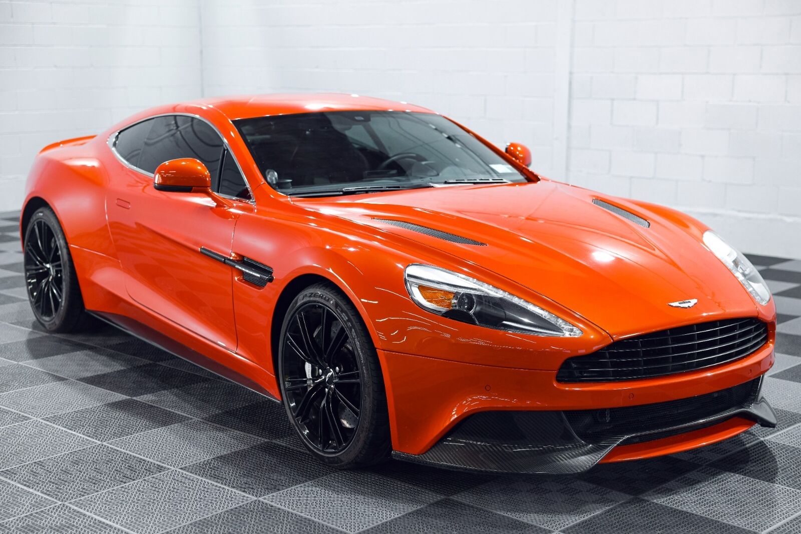 2014 ASTON MARTIN Vanquish