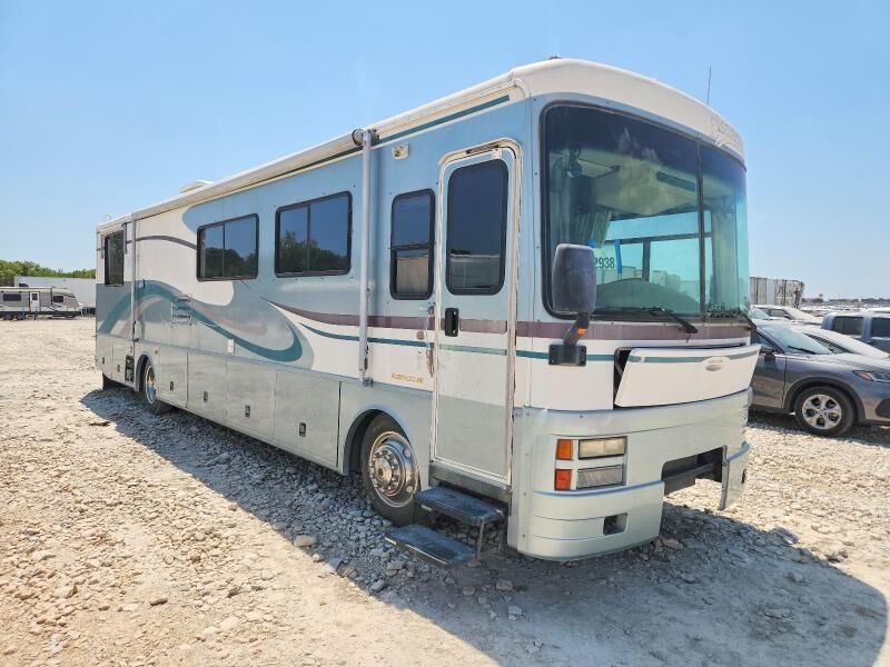 2000 FREIGHTLINER XC Chassis