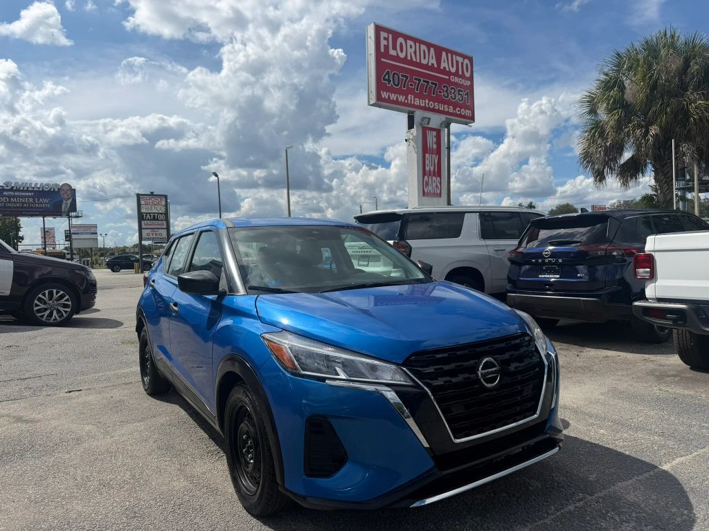 2021 NISSAN Kicks
