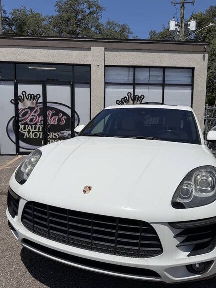 2018 PORSCHE Macan