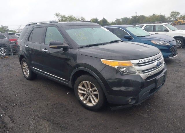 2011 FORD Explorer