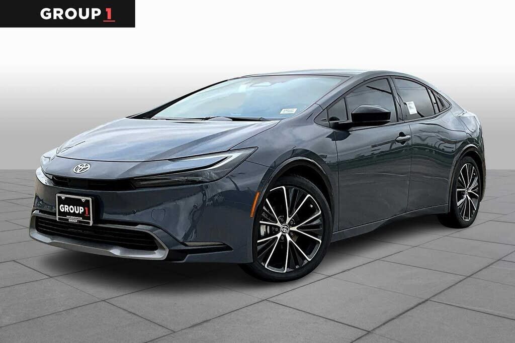 2025 TOYOTA PRIUS