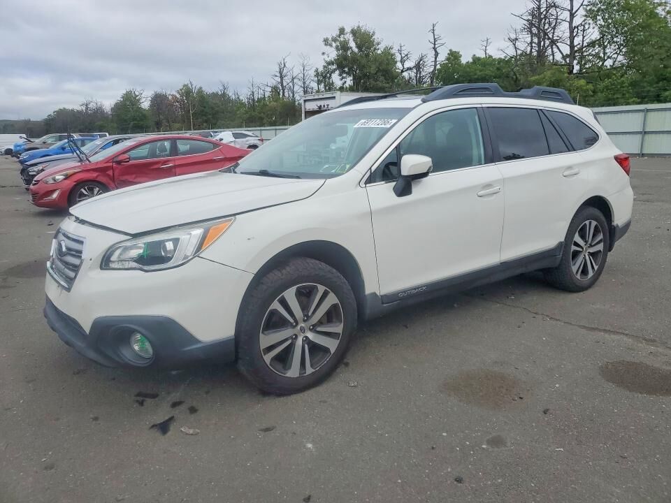 2016 SUBARU Outback