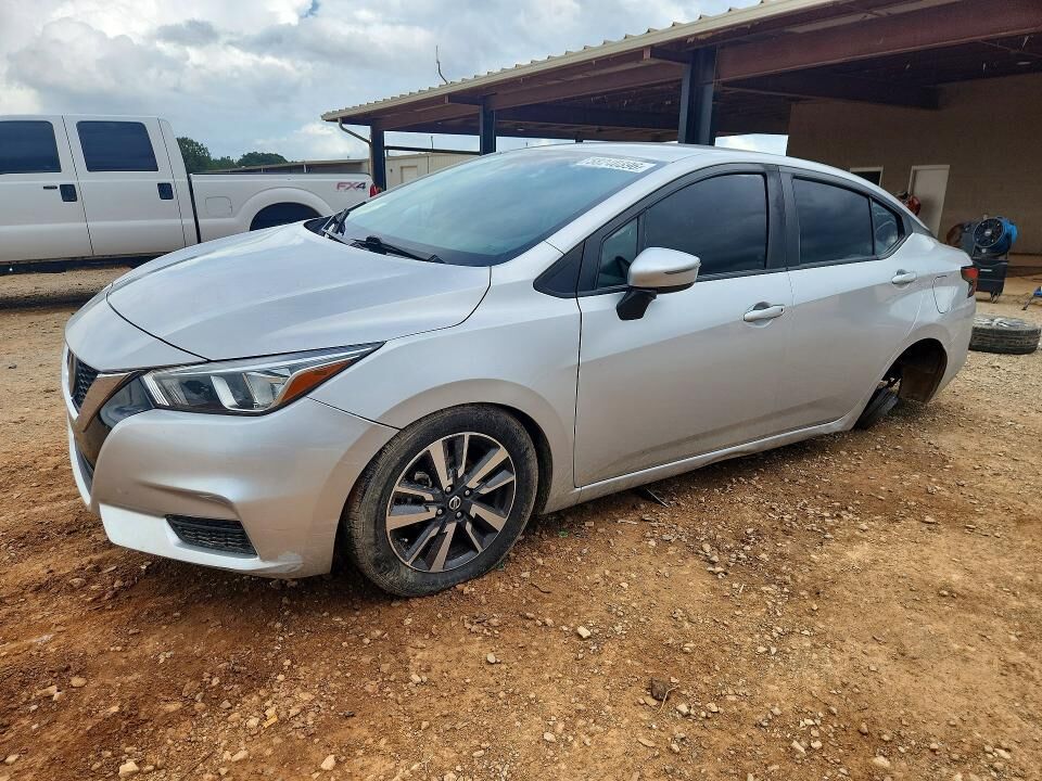 2021 NISSAN Versa