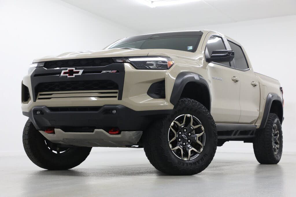 2023 CHEVROLET Colorado