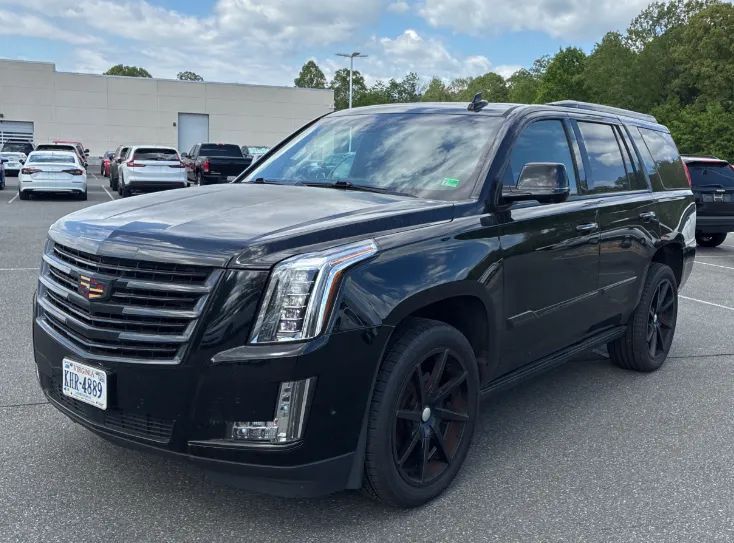 2017 CADILLAC Escalade