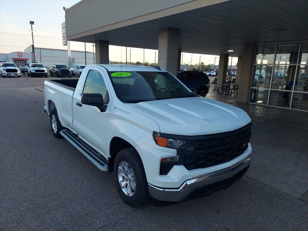 2025 CHEVROLET Silverado