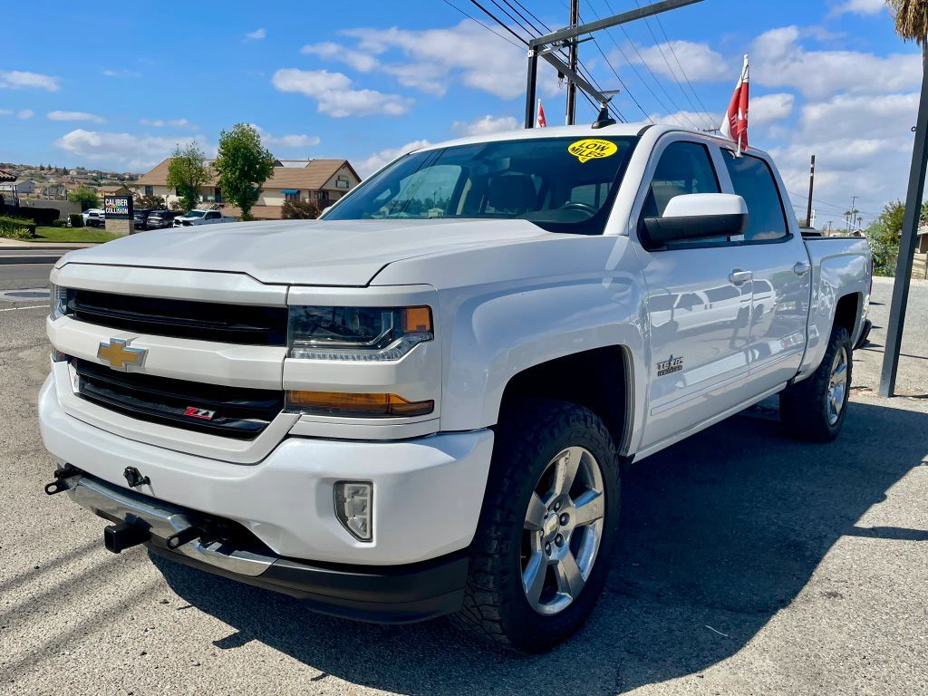 2018 CHEVROLET Silverado