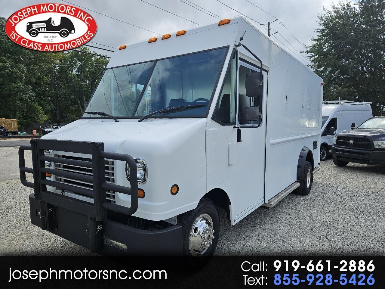 2013 FORD E-450