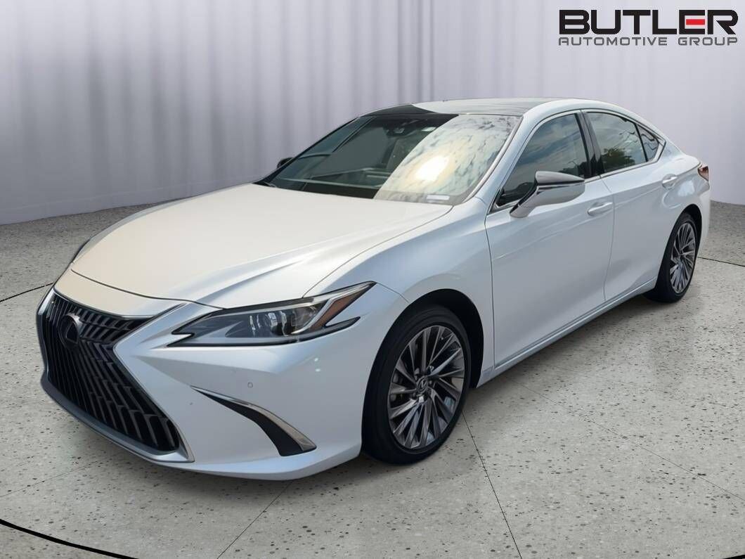 2024 LEXUS ES