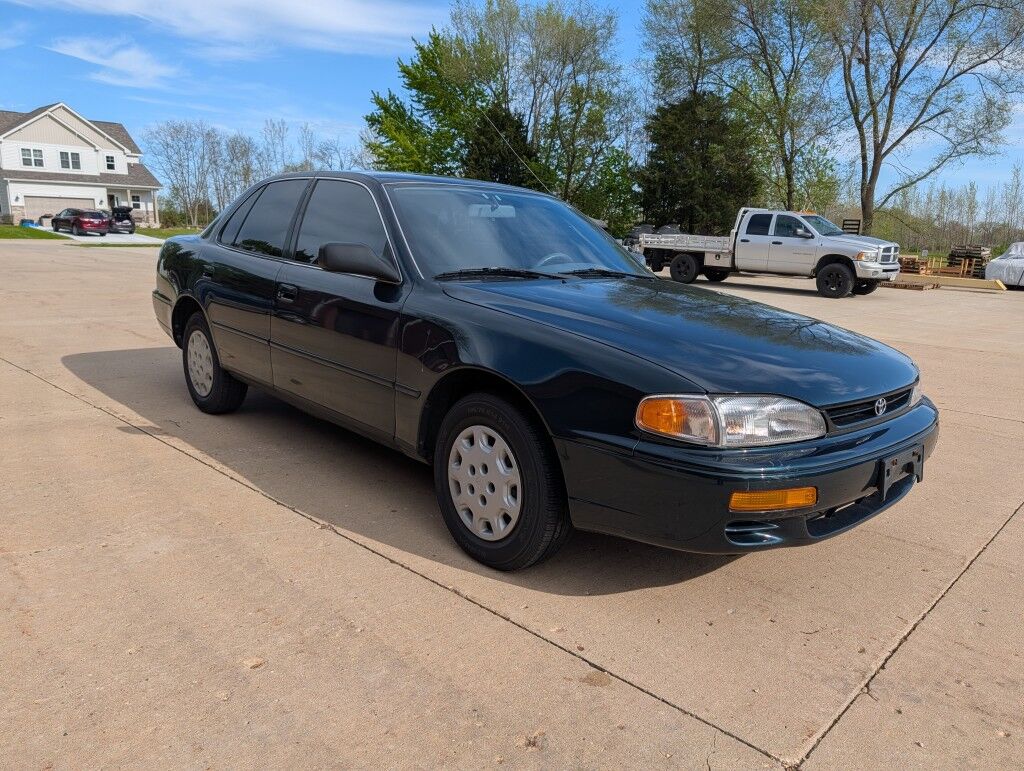 1995 TOYOTA Camry